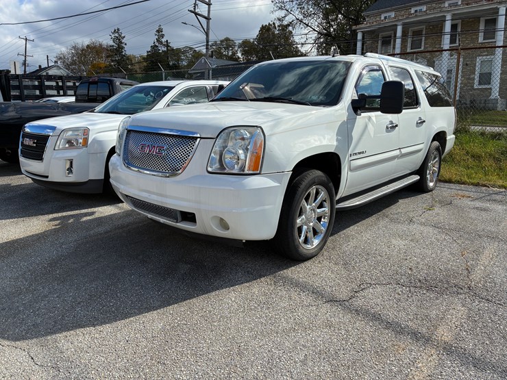 2007-gmc-yukon-denali-image-3