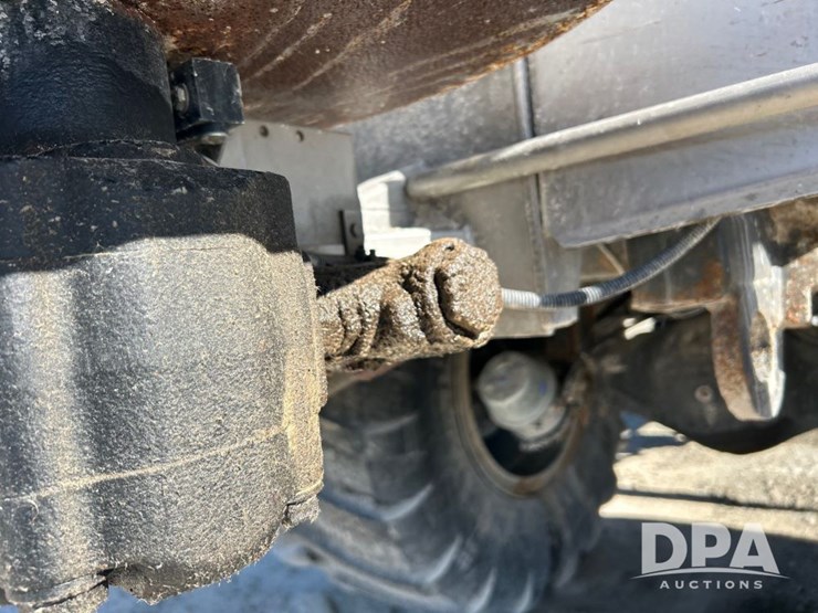 2012-terra-gator-8400b-dry-floater-(ls0482)-image-28