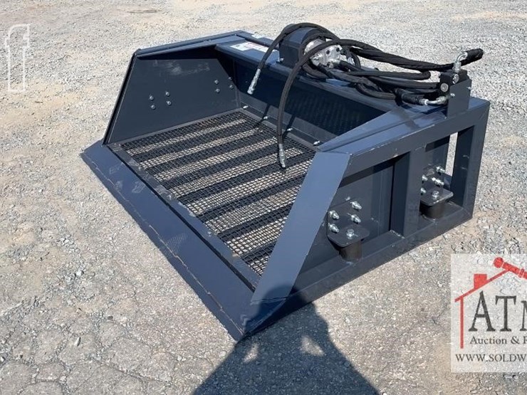 new-wolverine-screening-bucket---skidsteer-attach-image-1