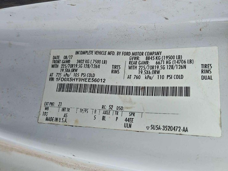 2017-ford-f550-image-5