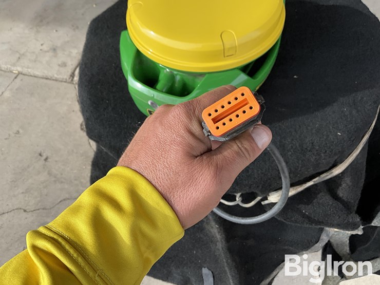 john-deere-7500-image-10