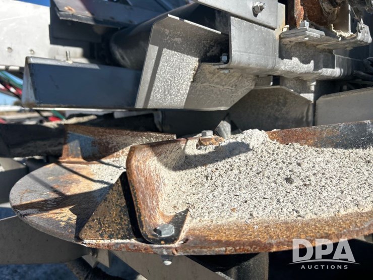 2012-terra-gator-8400b-dry-floater-(ls0482)-image-27