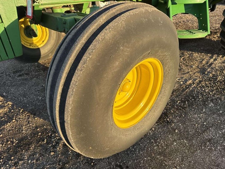 john-deere-4230-image-10