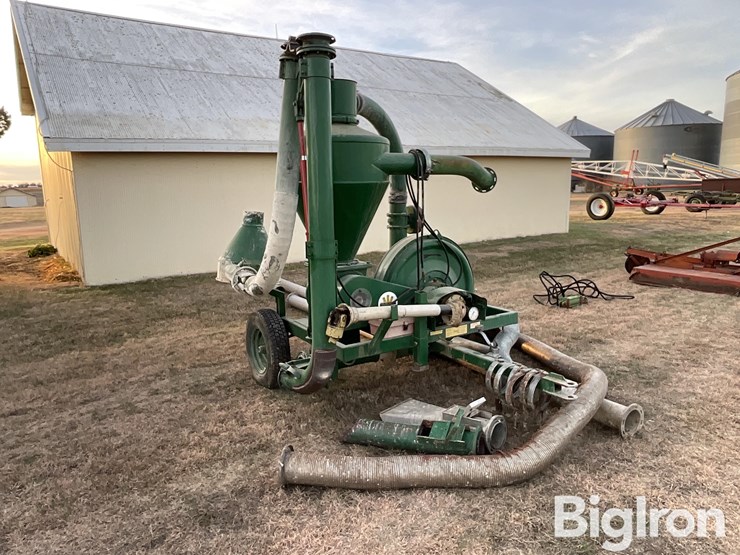 neuero-660-pto-1000-grain-vacuum-image-3