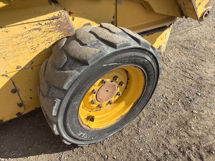 john-deere-250-image-8