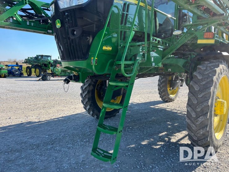 2019-john-deere-r4038-image-20