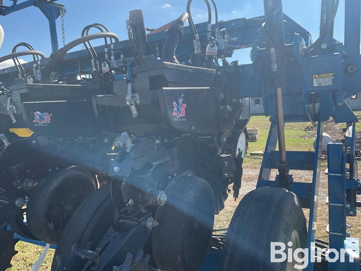 2012-kinze-3660-image-13