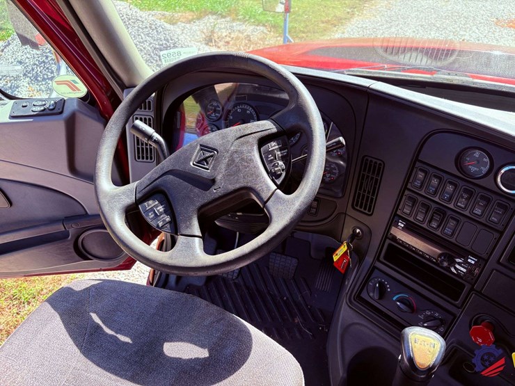 2017-international-prostar-image-111