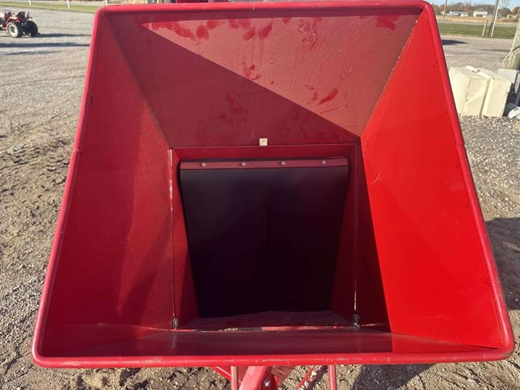 tar-river-implements-bwc-040ec-wood-chipper-image-7