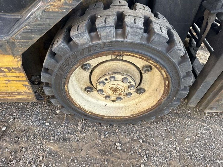 yale-propane-fork-truck-image-18