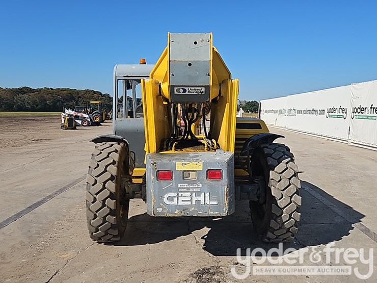 2011-gehl-dl11-image-19