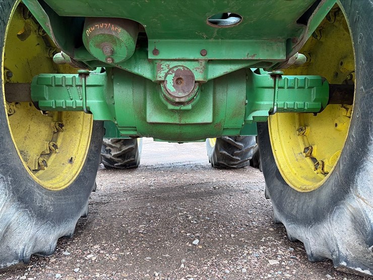 john-deere-8450-image-10