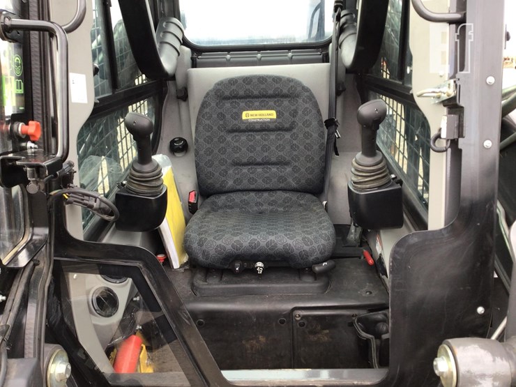 2023-new-holland-c337-image-12