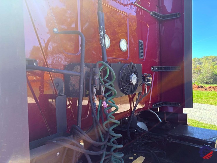 2017-international-prostar-image-26