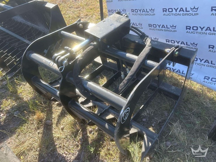 2025-jmr-40in-single-cylinder-brush-grapple-mini-skid-steer-attachment-image-2