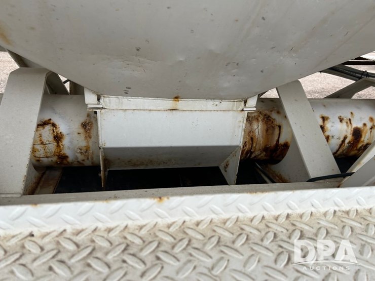 2013-neville-tender-trailer-image-34