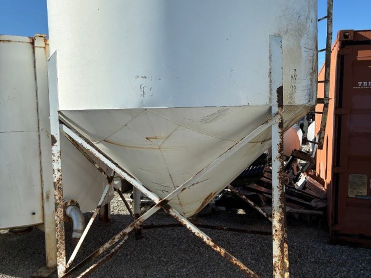 steel-cone-bottom-tank-(pz14187)-image-3