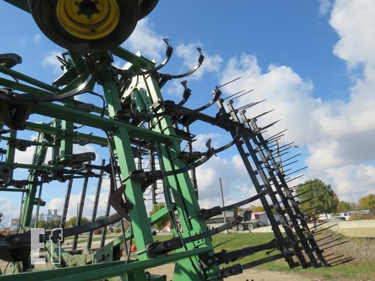 2008-john-deere-2210-image-10