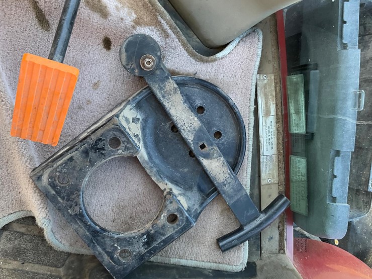 2006-case-ih-mx275-image-16