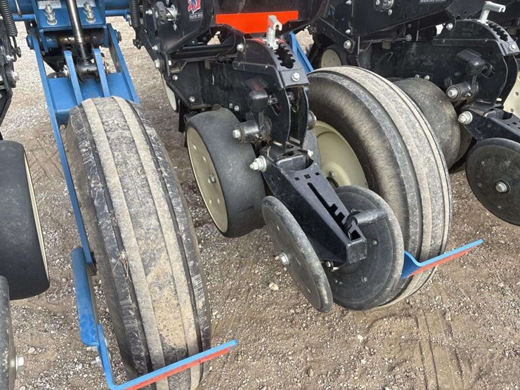 kinsey-3000-planter-image-20