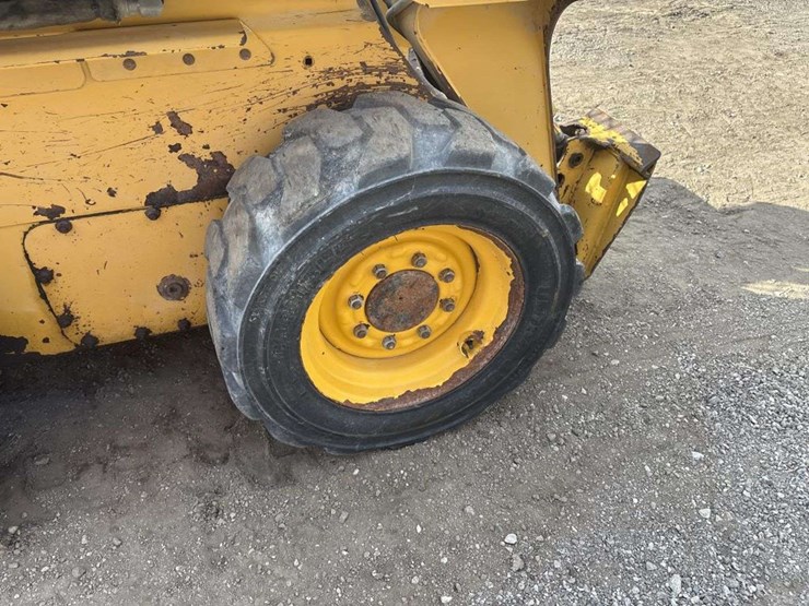 john-deere-250-image-10