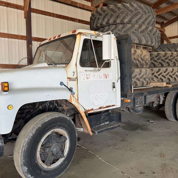 1982 International 1854