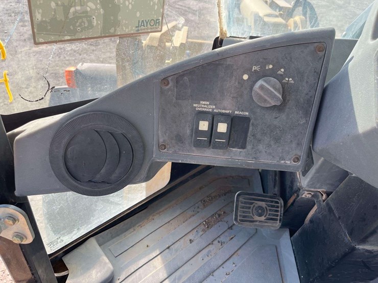 2005-caterpillar-928g-image-10