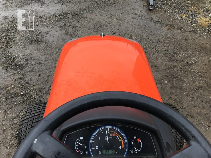 2022-kubota-bx2380-image-10