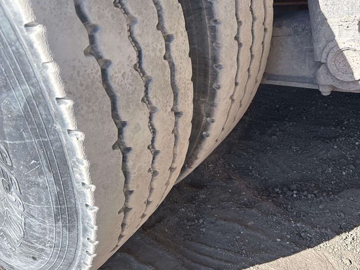 sterling-dump-truck-image-24