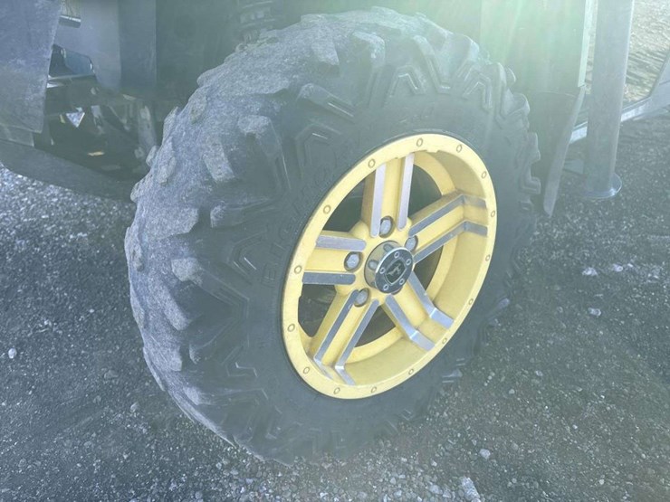 john-deere-gator-image-7