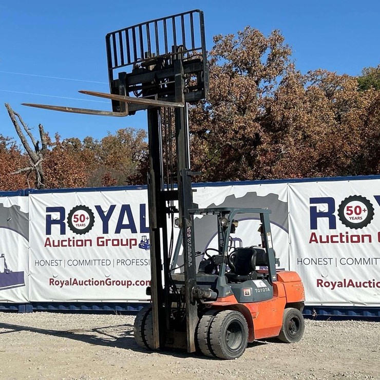 Toyota 7FGU35 8,000lbs Forklift