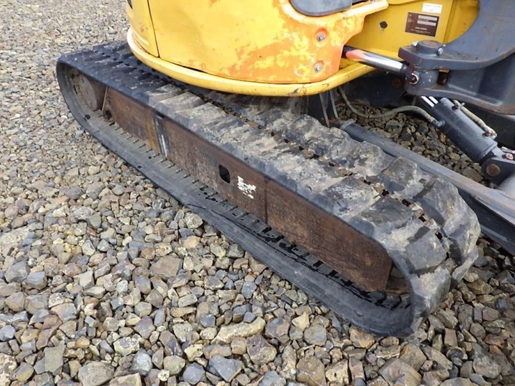 2019-deere-50g-image-35