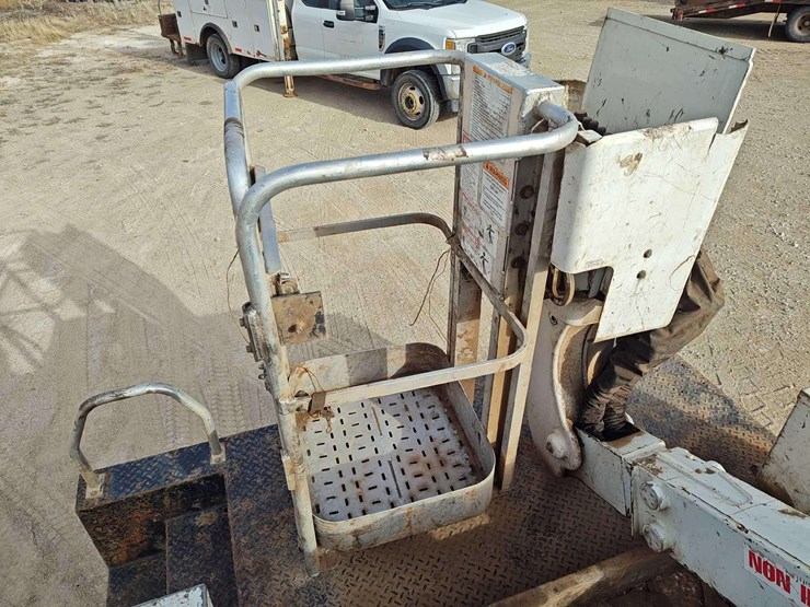 2017-ford-f550-image-35