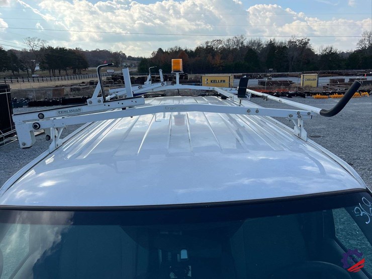 2012-chevrolet-express-van-image-15