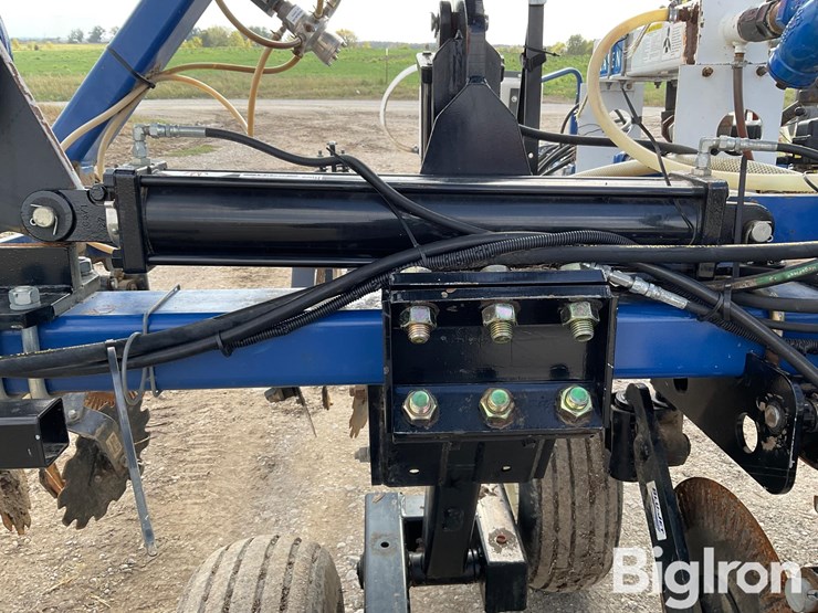 2013-blu-jet-landrunner-image-15