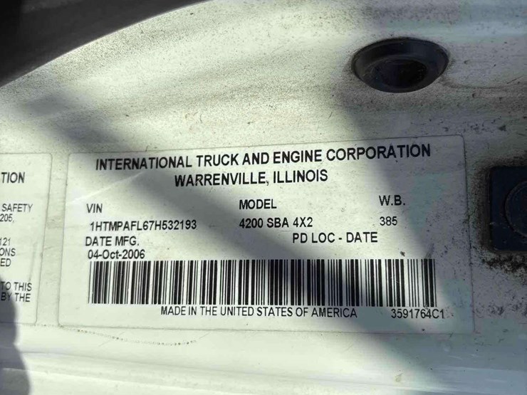 2007-international-durastar-4200-image-5