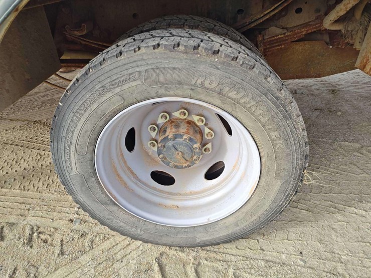 2017-ford-f550-image-55