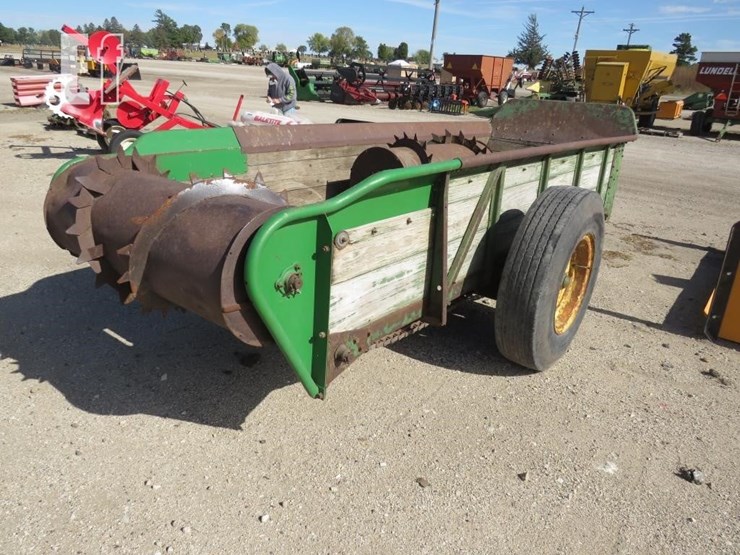 john-deere-44-image-3