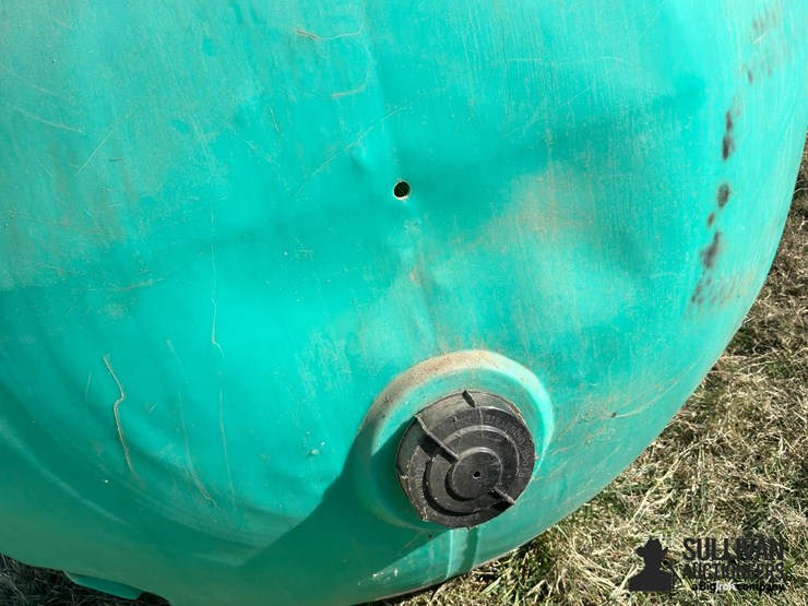 snyder-vertical-round-poly-tank-image-15