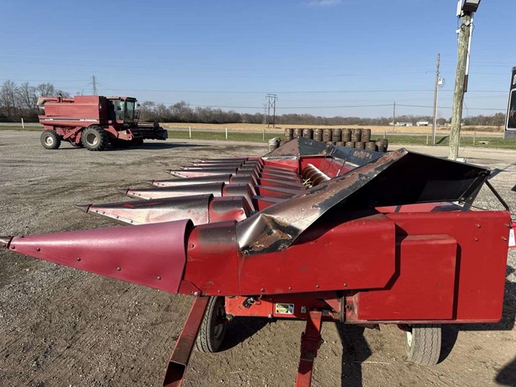 case-ih-1083-image-2