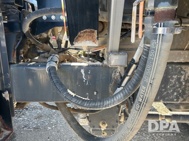 2012-terra-gator-8400b-dry-floater-(ls0482)-image-35