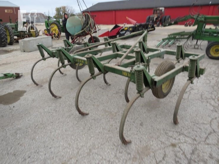 john-deere-1610-image-3