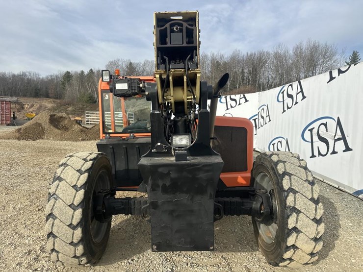 2015-jlg-g6-42a-image-4