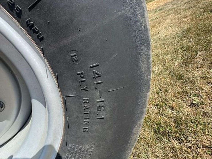 1995-case-ih-7220-image-14