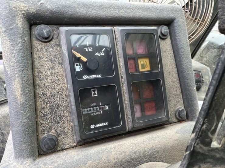 2007-gehl-dl10h44-image-18