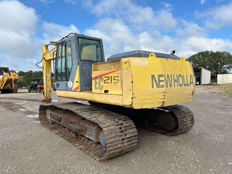 2001-new-holland-ec215-image-2