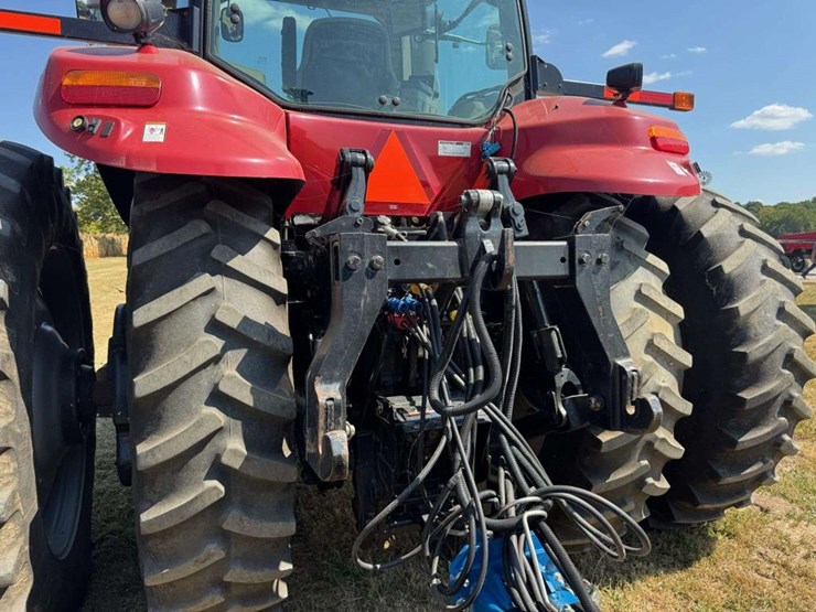 2010-case-ih-245-image-3