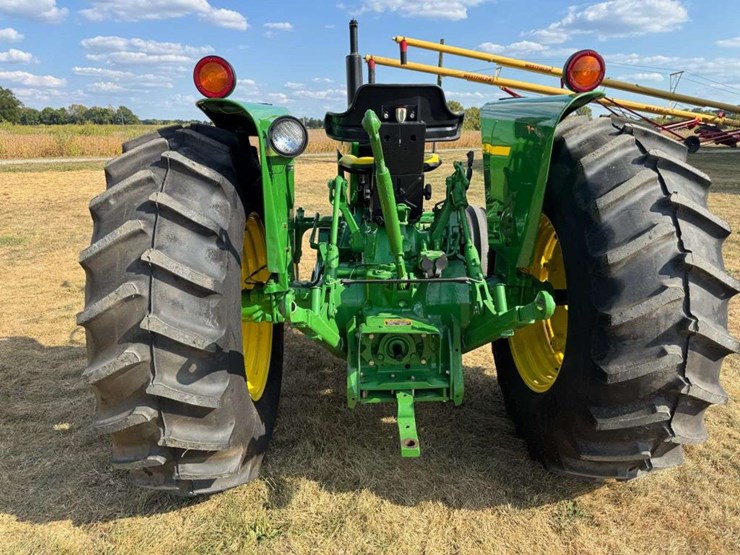 john-deere-2640-image-5