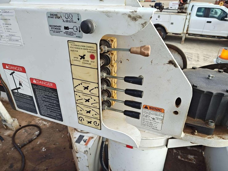 2019-ford-f550-image-32