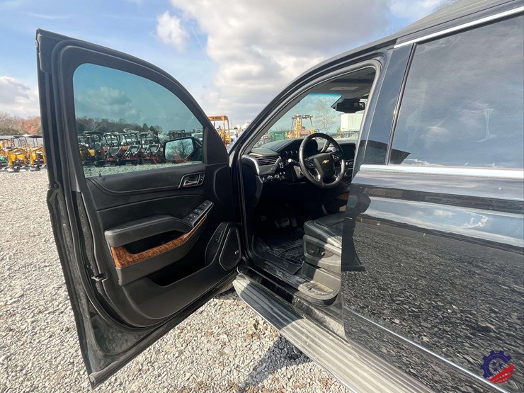 2015-chevrolet-tahoe-ltz-image-61